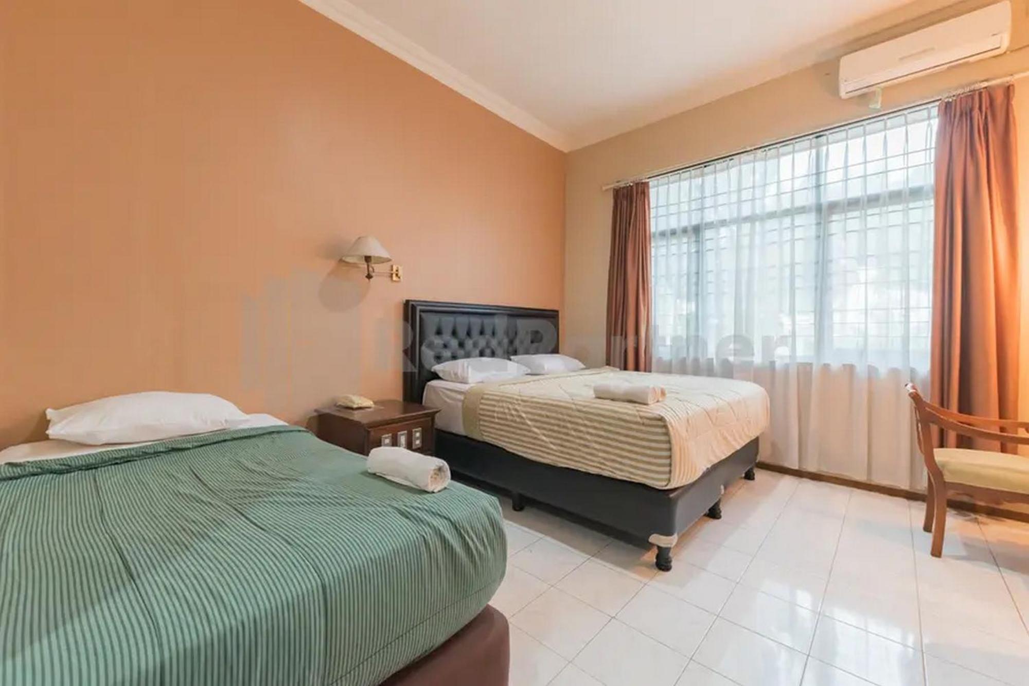 Hotel Ayong Linggarjati Kuningan Mitra Reddoorz Buitenkant foto